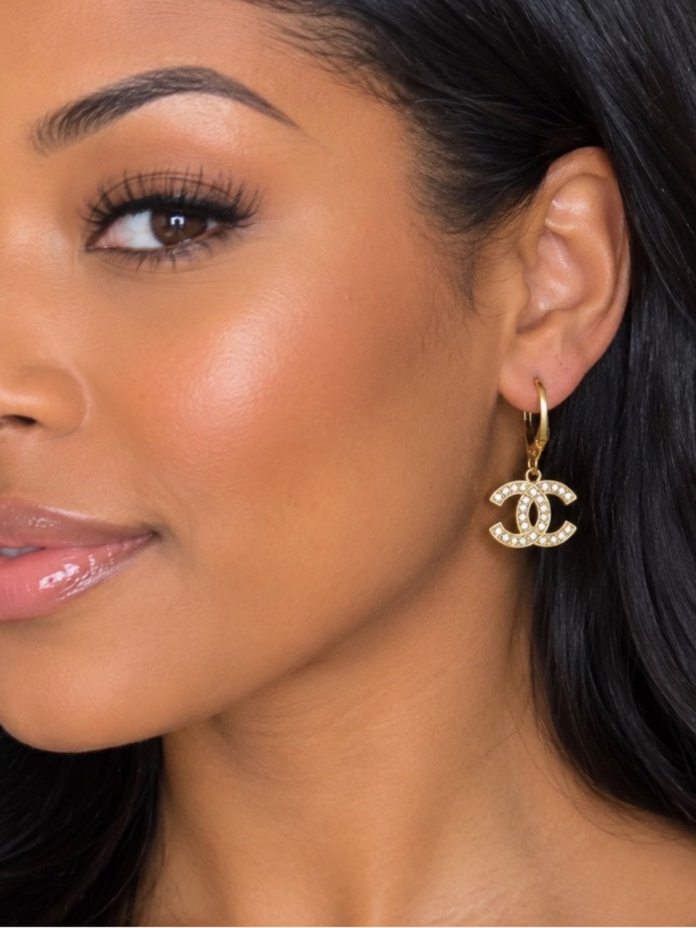 Gold Tone Earrings Set